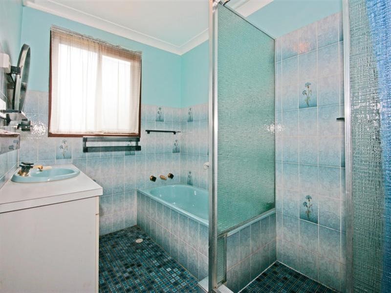 27 Wallaringa Street, Surfside NSW 2536