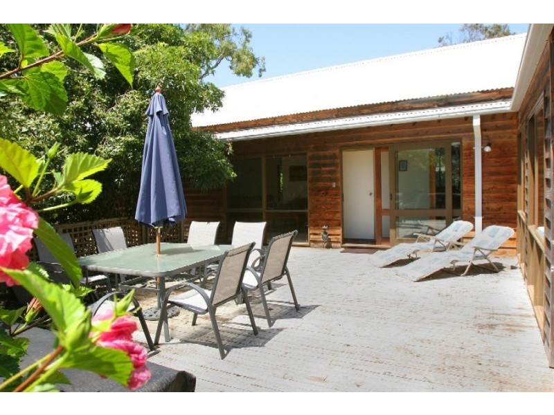 96 Annetts Parade, Mossy Point NSW 2537