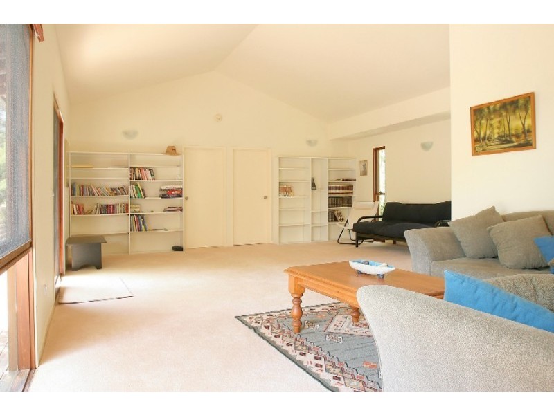 96 Annetts Parade, Mossy Point NSW 2537