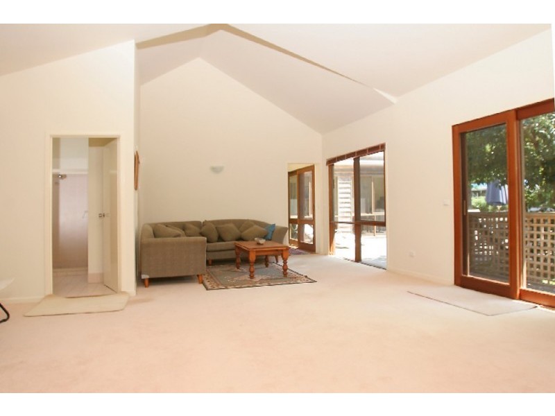 96 Annetts Parade, Mossy Point NSW 2537