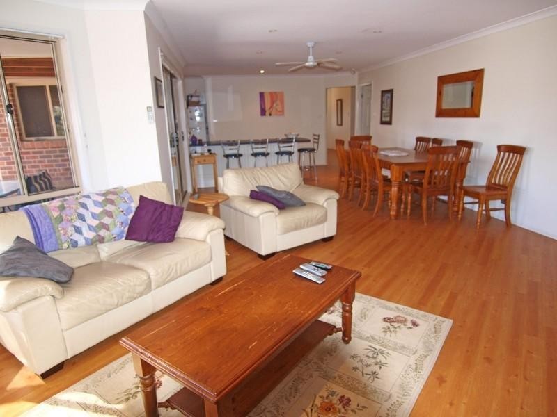 17 Jarrah Way, Malua Bay NSW 2536
