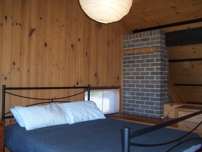 111 Annetts Parade, Mossy Point NSW 2537