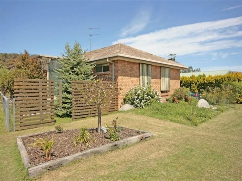 49 Belbowrie Parade, Maloneys Beach NSW 2536