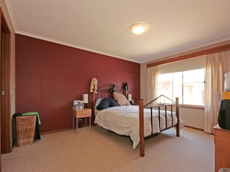 49 Belbowrie Parade, Maloneys Beach NSW 2536