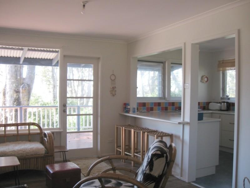 112 Annetts Parade, Mossy Point NSW 2537