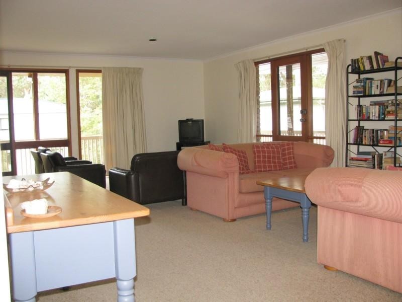 27 Candlagan Drive, Broulee NSW 2537