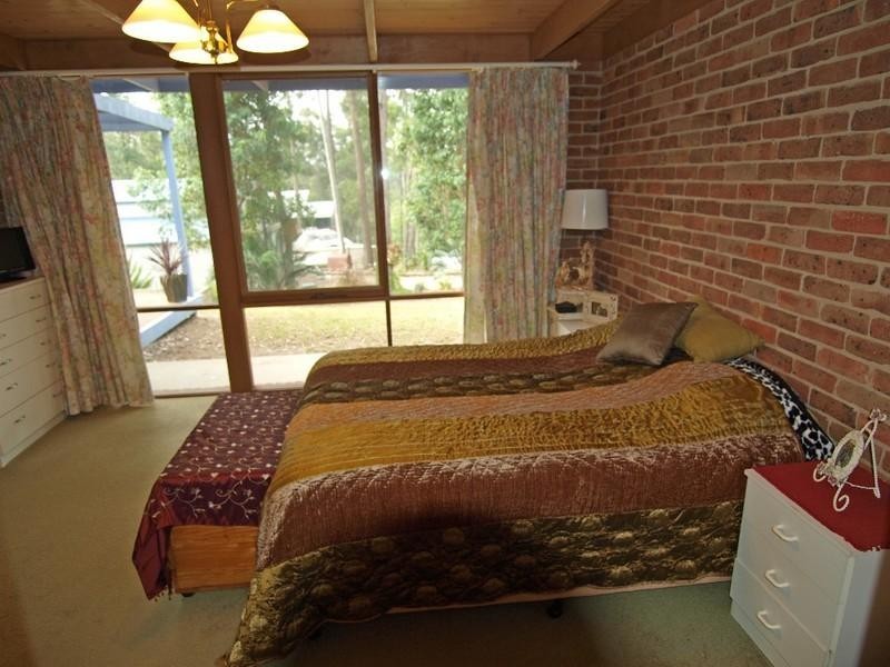 34 The Outlook, Surfside NSW 2536