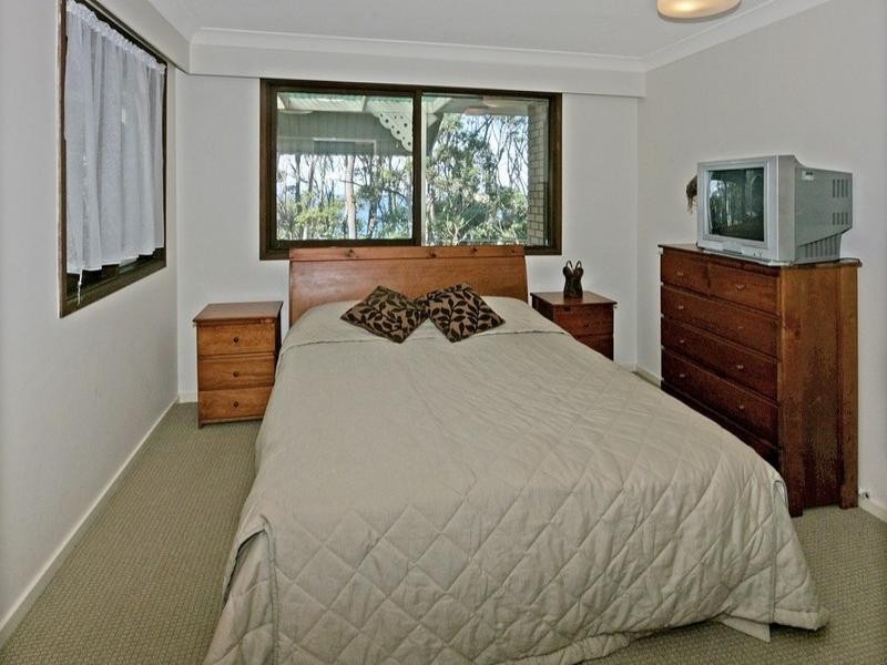 651 George Bass Drive, Malua Bay NSW 2536