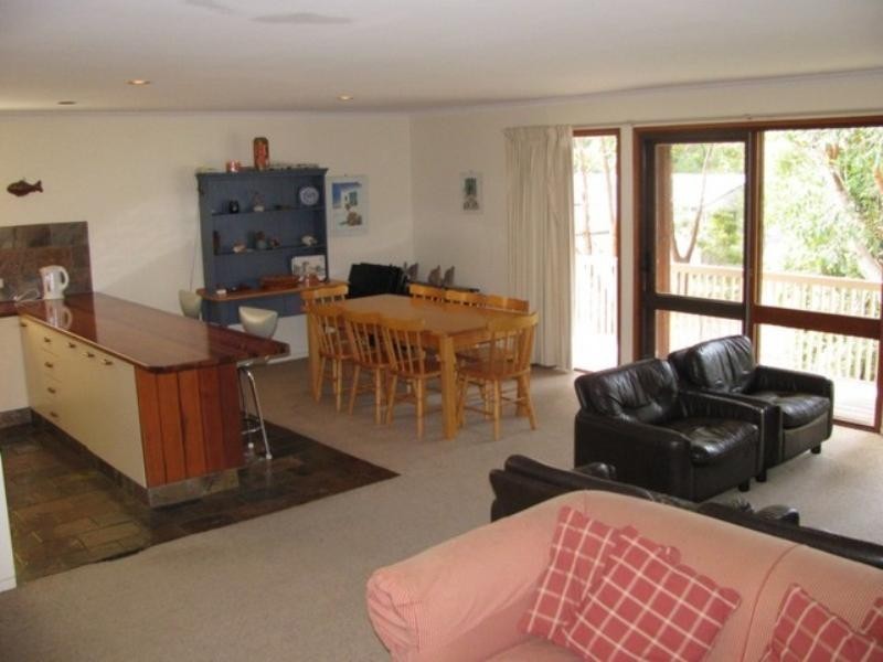 27 Candlagan Drive, Broulee NSW 2537