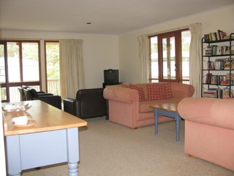 27 Candlagan Drive, Broulee NSW 2537