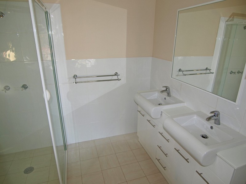 4 Cassia Place, Batemans Bay NSW 2536