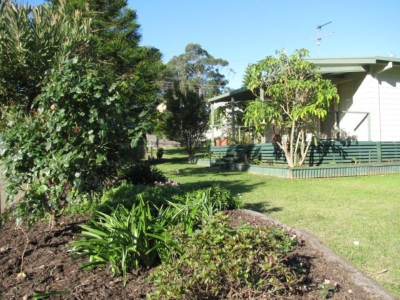 2 Sunpatch Parade, Tomakin NSW 2537