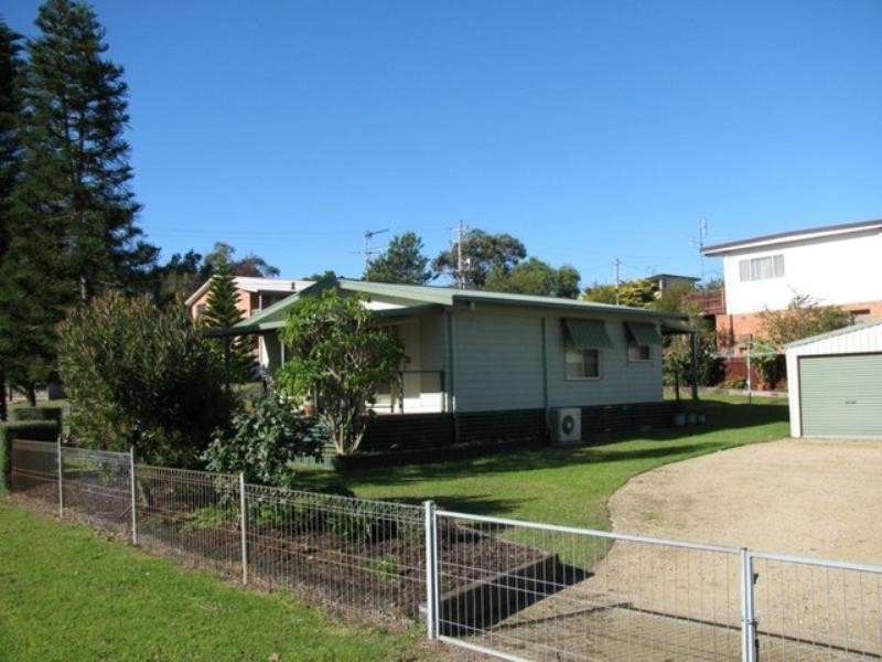 2 Sunpatch Parade, Tomakin NSW 2537