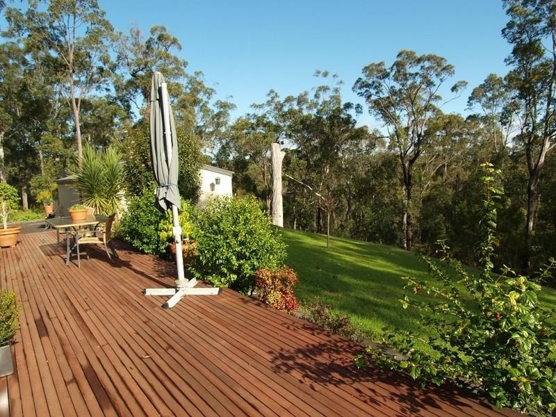 6 Burri Palm Way, Surfside NSW 2536