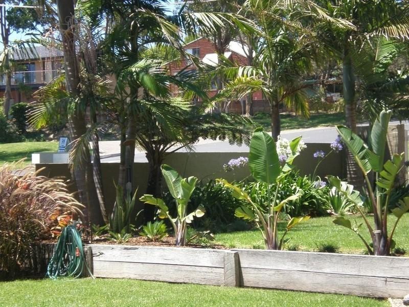 1 Youralla Avenue, Malua Bay NSW 2536