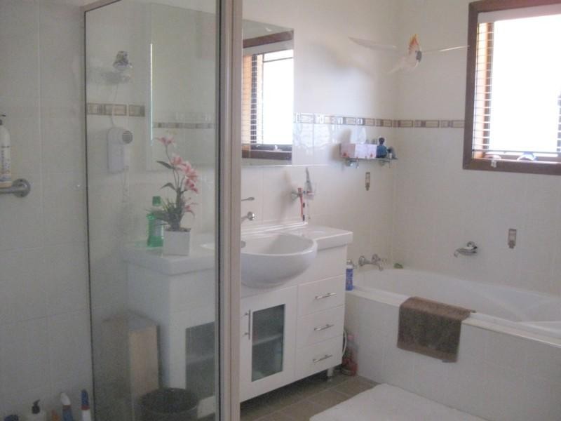 49 Kingston Parade, Tomakin NSW 2537