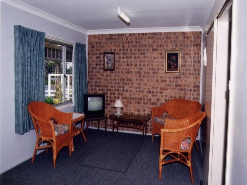 2/662 Beach Road, Surf Beach NSW 2536