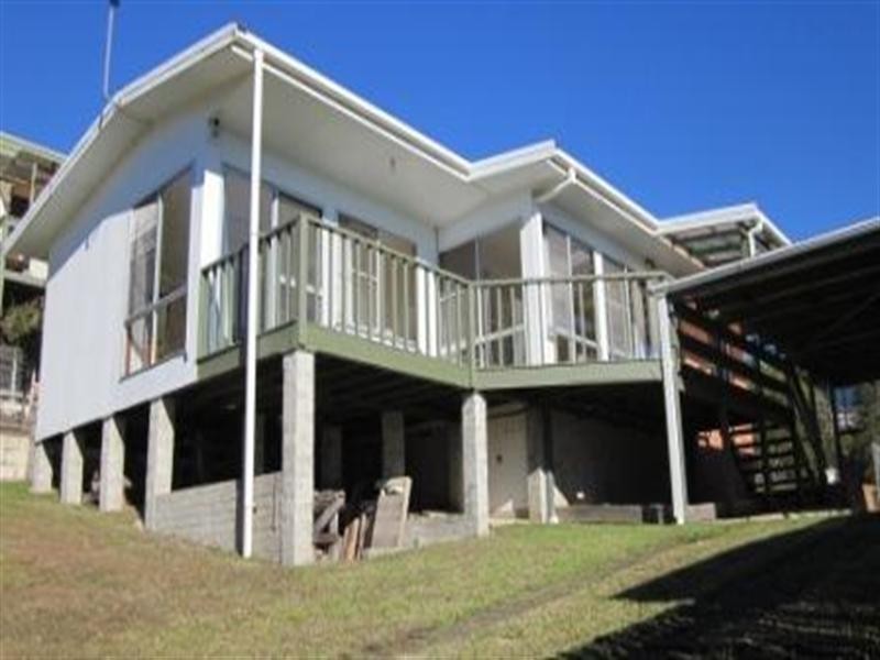 11 Yugura Street, Malua Bay NSW 2536