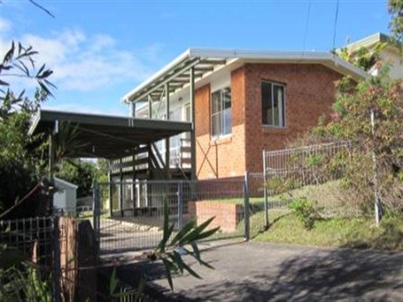 11 Yugura Street, Malua Bay NSW 2536