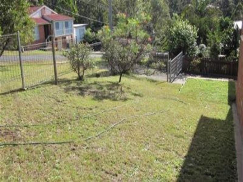11 Yugura Street, Malua Bay NSW 2536