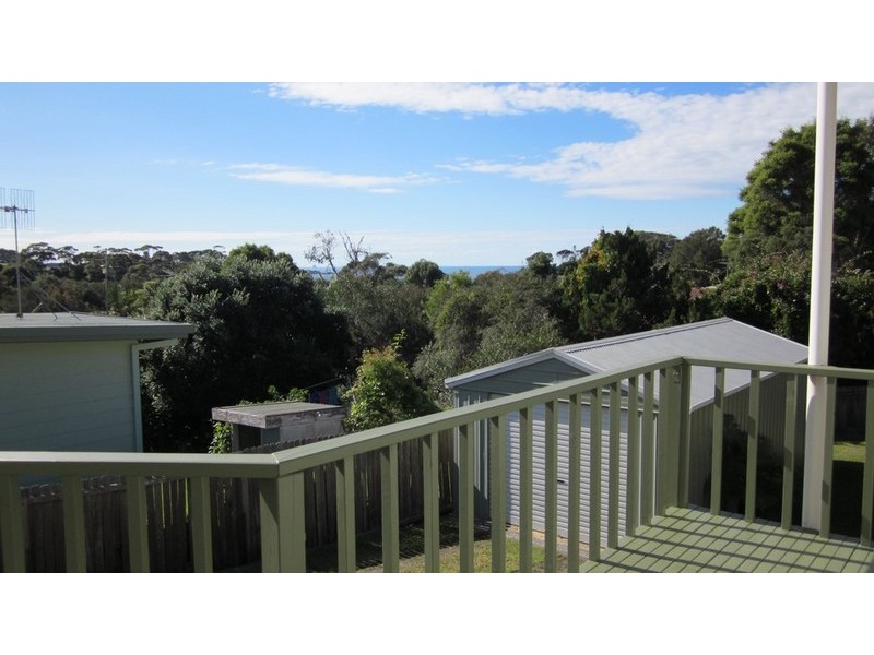 11 Yugura Street, Malua Bay NSW 2536