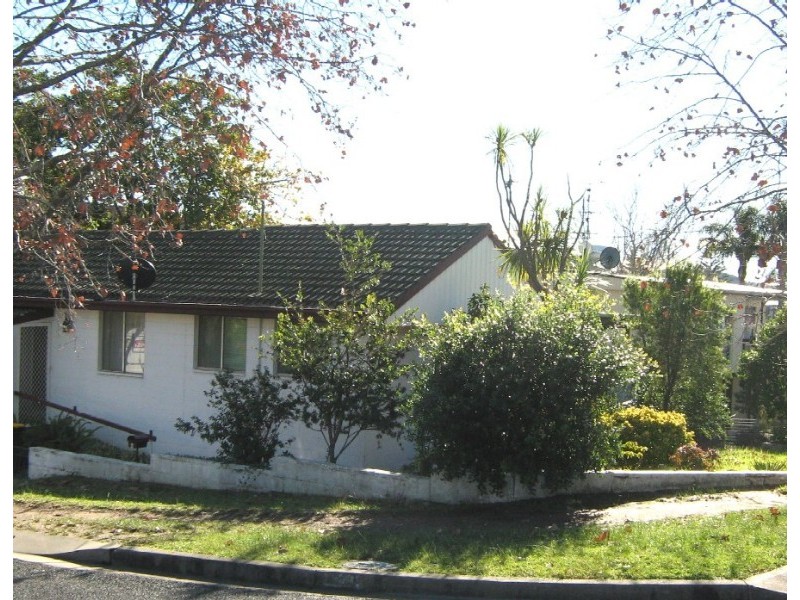 6 Edward Road, Batehaven NSW 2536