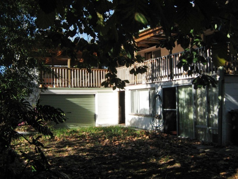 6 Edward Road, Batehaven NSW 2536