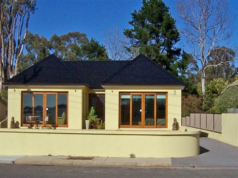 398 Beach Road, Batehaven NSW 2536
