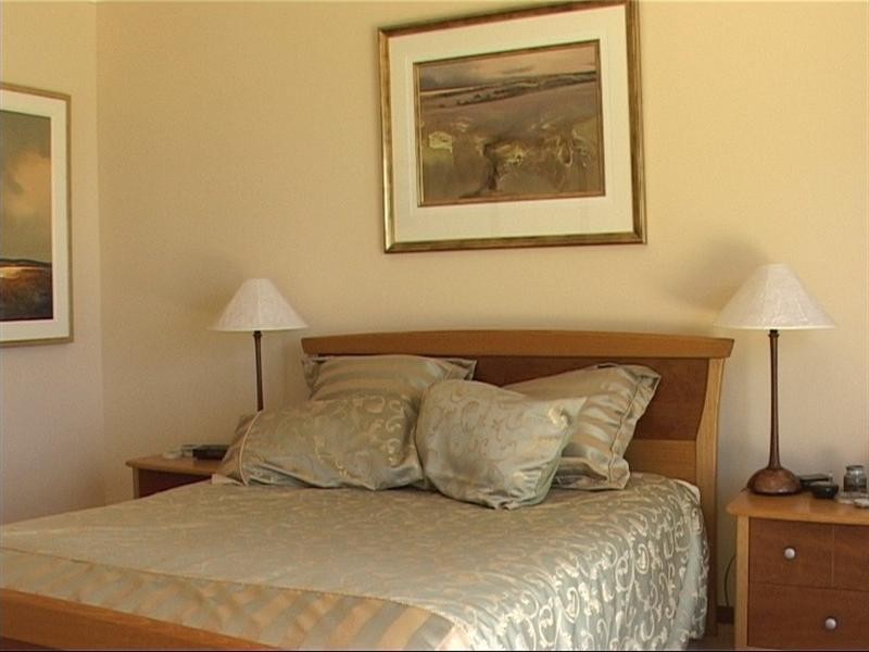 398 Beach Road, Batehaven NSW 2536