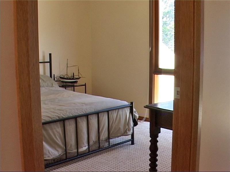 398 Beach Road, Batehaven NSW 2536