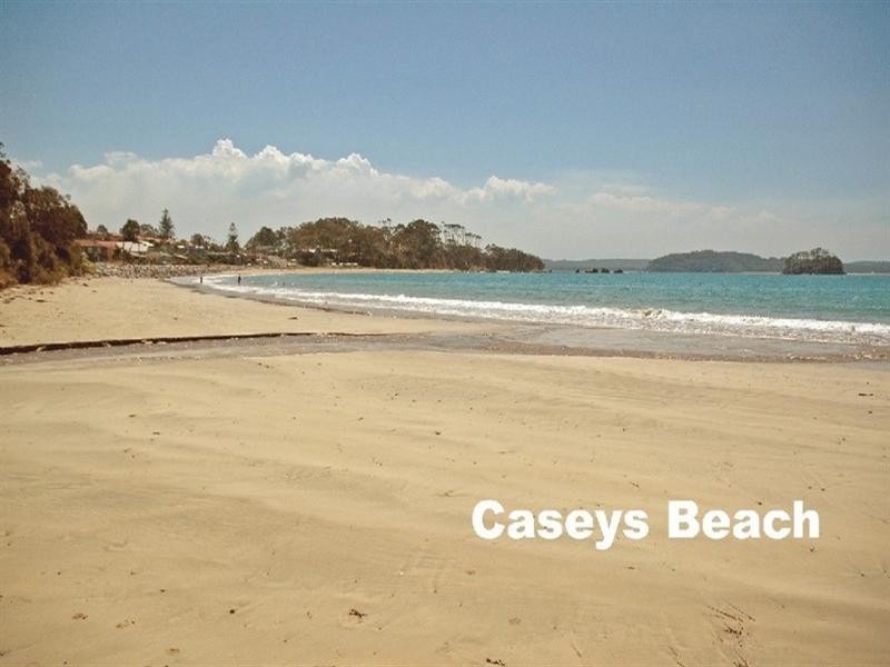 398 Beach Road, Batehaven NSW 2536
