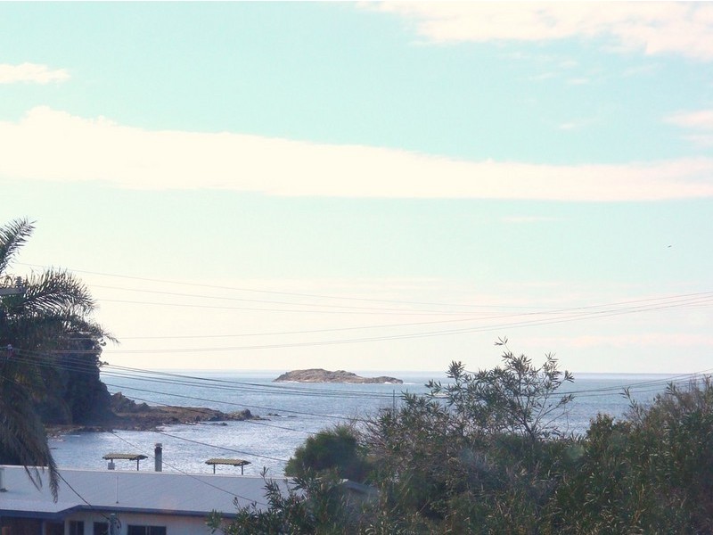 33 Yugura Street, Malua Bay NSW 2536