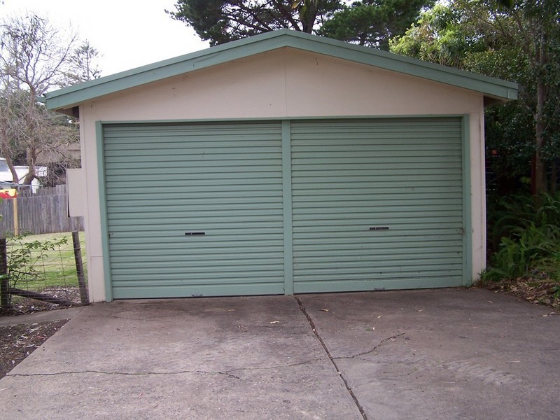 33 Yugura Street, Malua Bay NSW 2536