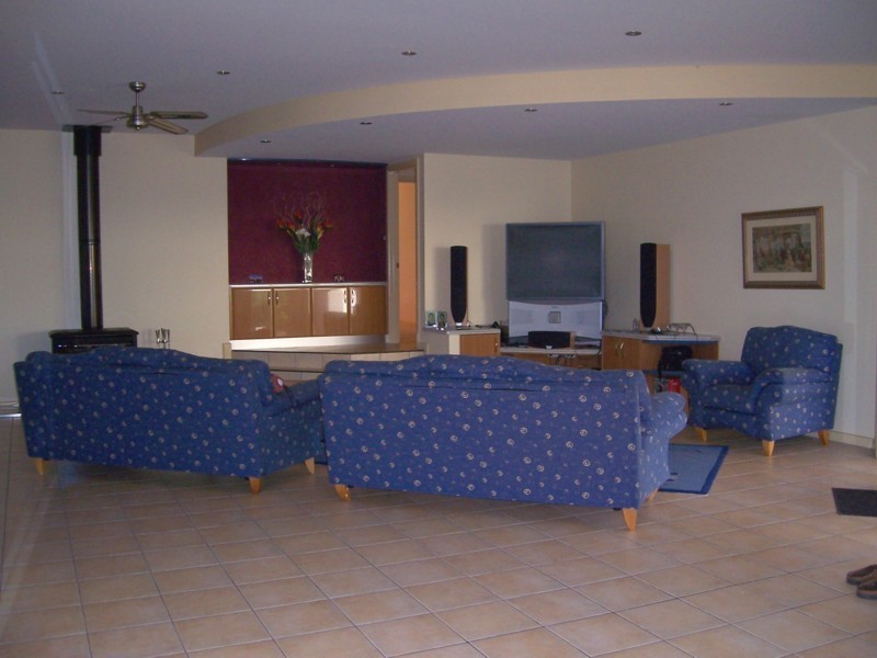 12 The Estuary, Mossy Point NSW 2537