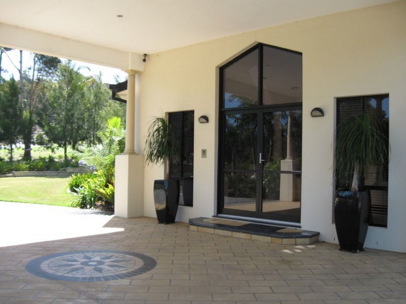 12 The Estuary, Mossy Point NSW 2537