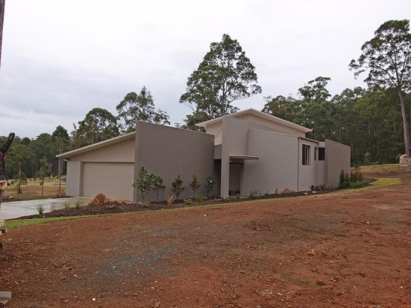 2 Brush Box Place, Batehaven NSW 2536