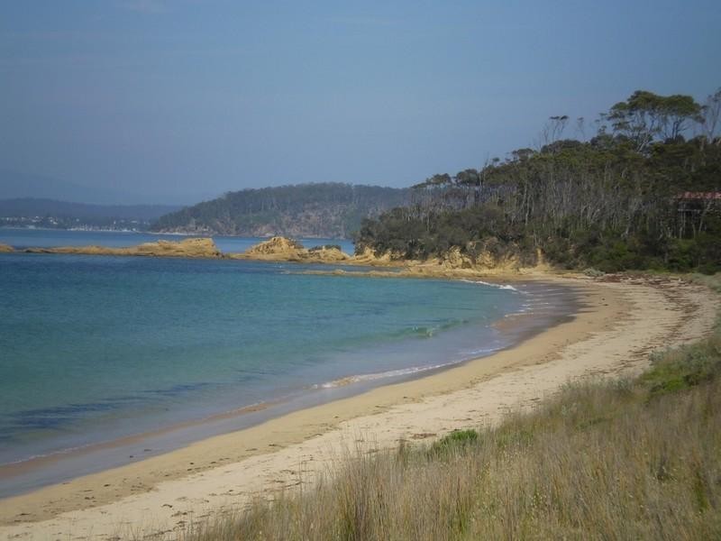 12 Maloneys Drive, Maloneys Beach NSW 2536