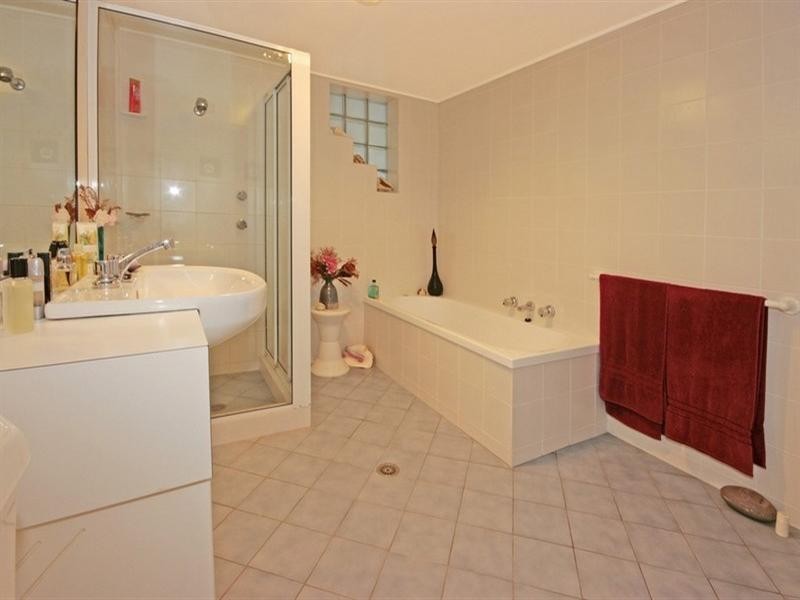 2/25 Beach Road, Batemans Bay NSW 2536