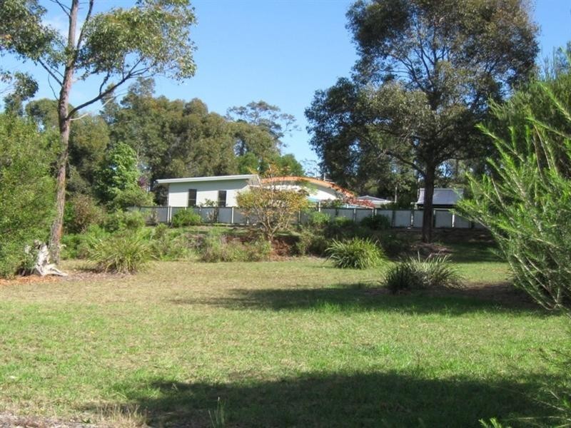 6 Riverlink Drive, Mossy Point NSW 2537