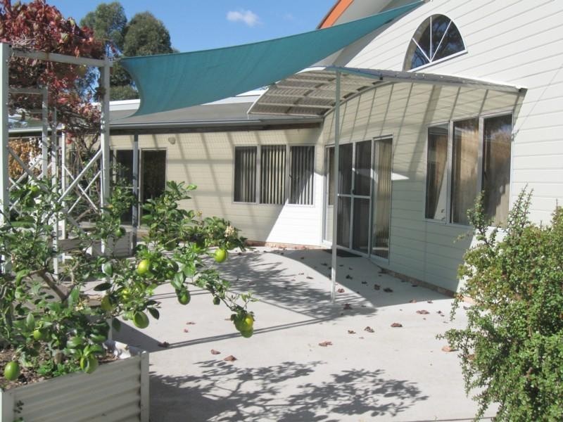 6 Riverlink Drive, Mossy Point NSW 2537