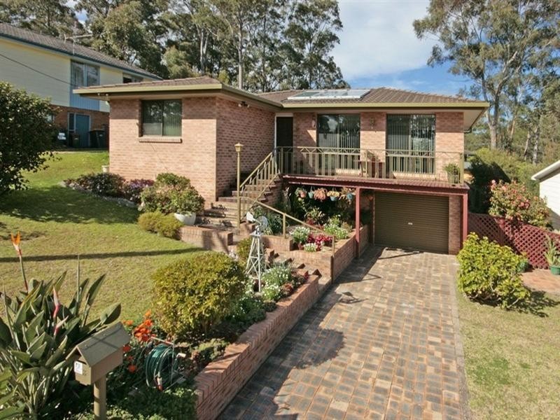 3 Hillview Place, Sunshine Bay NSW 2536