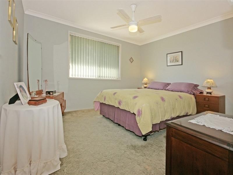 3 Hillview Place, Sunshine Bay NSW 2536