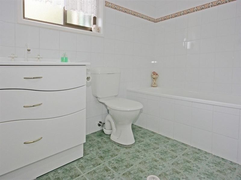 3 Hillview Place, Sunshine Bay NSW 2536