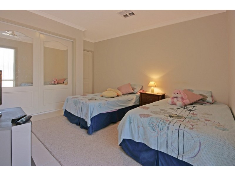 84 Berrima Parade, Surfside NSW 2536