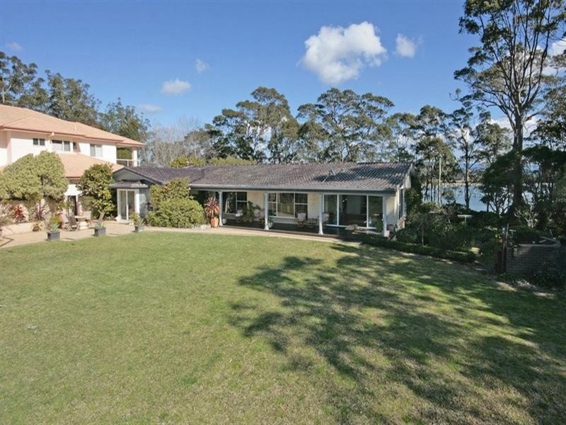 22 Observation Avenue, Batemans Bay NSW 2536