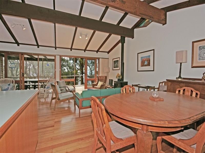 68 Burri Point Road, Batemans Bay NSW 2536