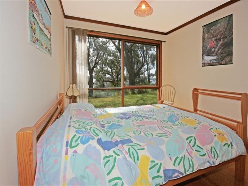 68 Burri Point Road, Batemans Bay NSW 2536