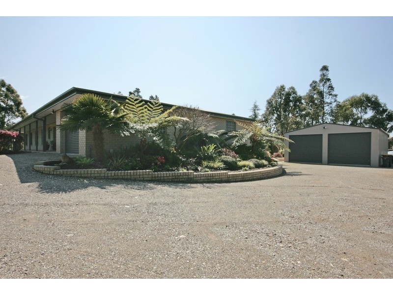 10 Clearwater Terrace, Mossy Point NSW 2537
