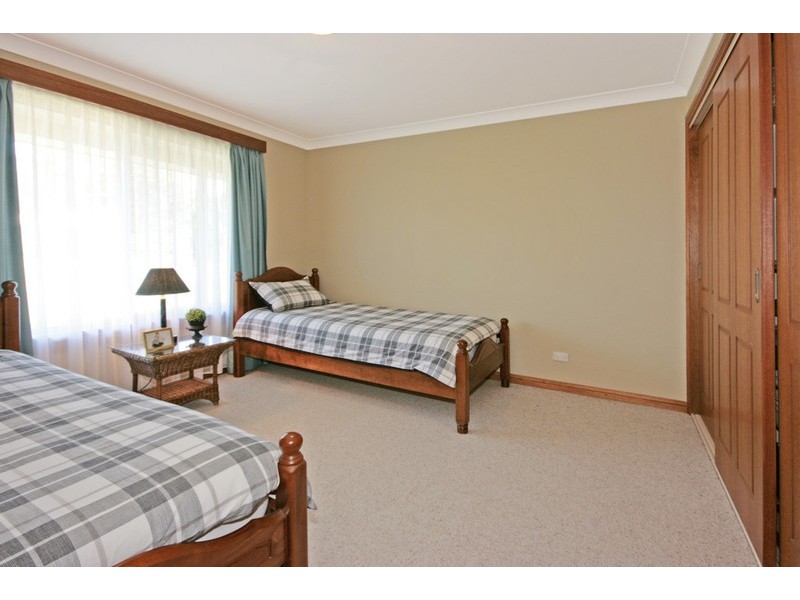 10 Clearwater Terrace, Mossy Point NSW 2537