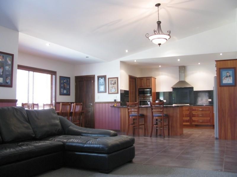 15 Woolabar Drive, Broulee NSW 2537